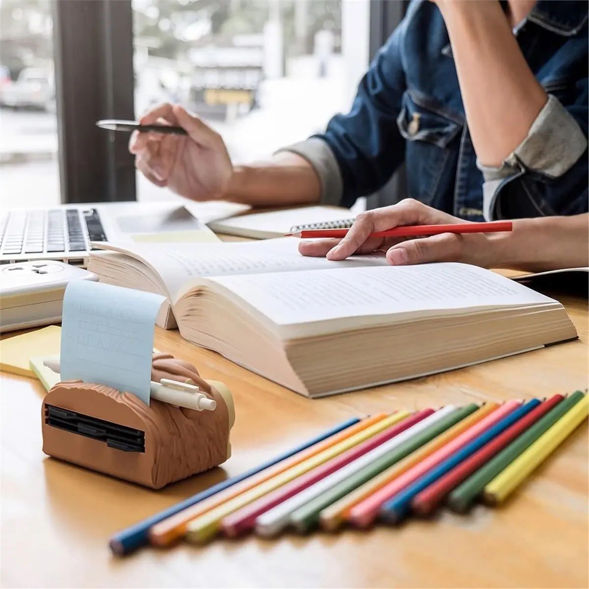 Highland Cow Sticky Note Holder, Organizer Photo Slot 3D Printed Memo Dispenser Cute Desk Accessories for Classroom