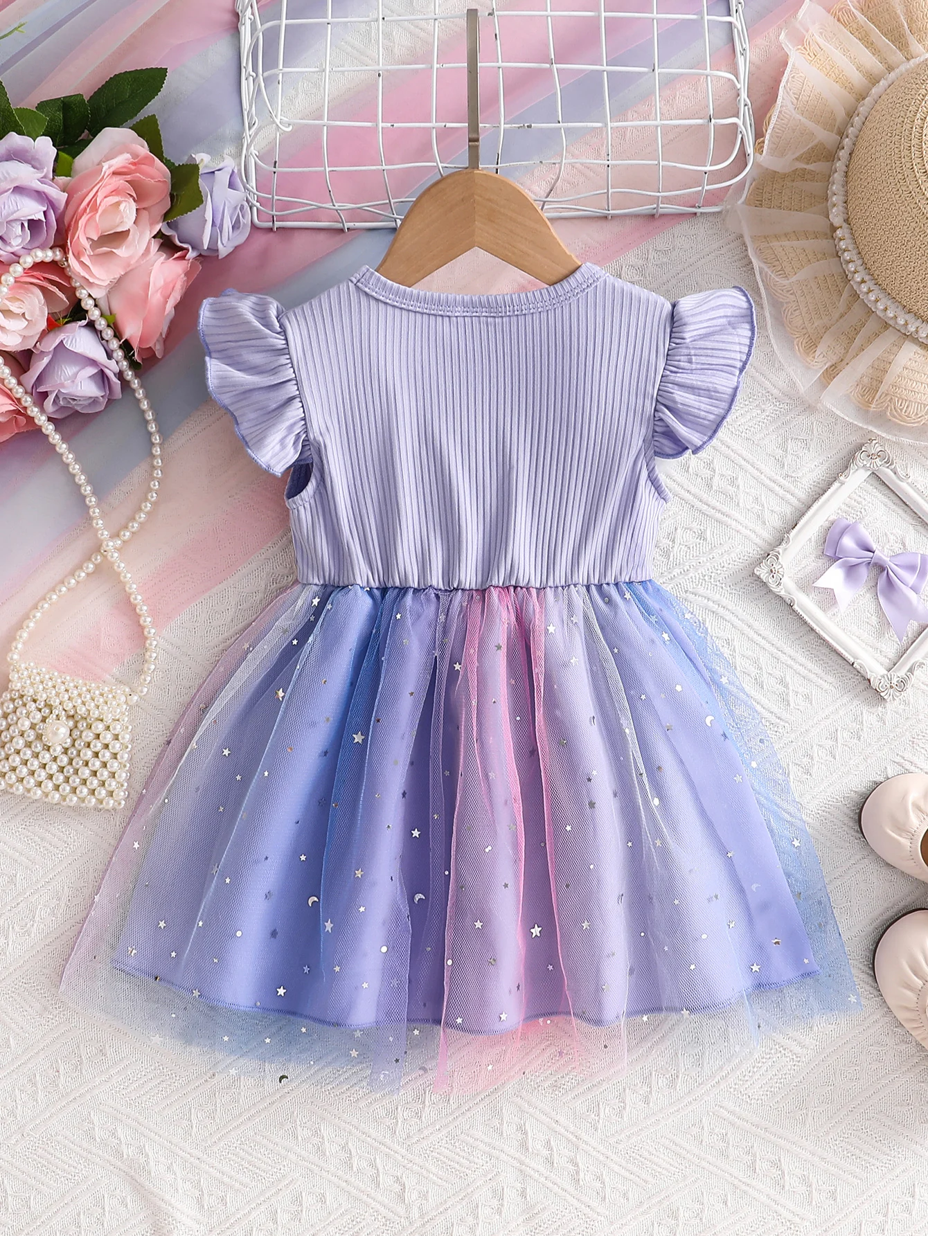 1-Piece Summer Thin Dress for Baby Girls, Children's Round-Neck Bow-Decorated Sleeveless Sequin Dress, Cute and Elegant Style with Flutter Sleeves, A-Line Dress Versatile Set, Newborn First Birthday Gift, Comfortable and Soft Princess Dress, Youthful and Sweet Vacation Style Outfit, Suitable for 0-1-2-3 Years Old, 6-9 Months, Suitable for Outdoor, Casual, Party, Holiday Gift