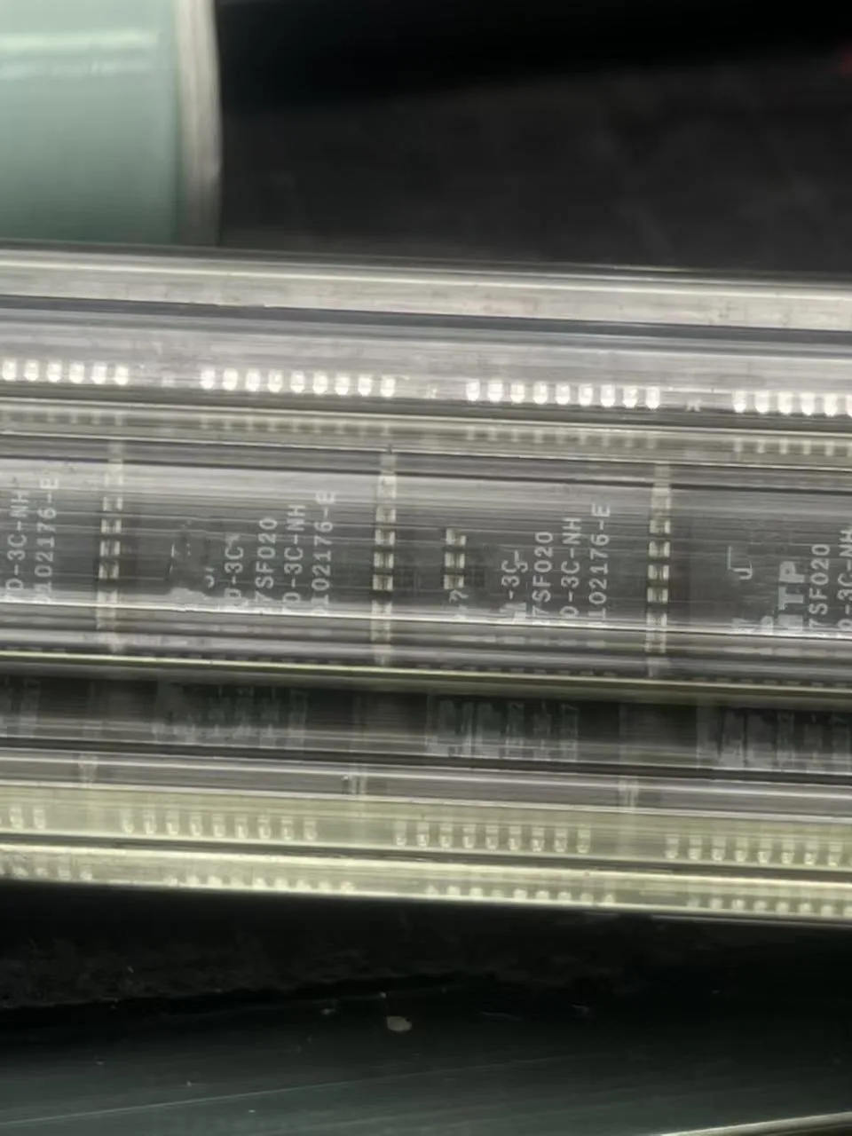 

SST27SF020-70-3C-NH （1pcs）Electronic Components IC Chip Integrated Circuit