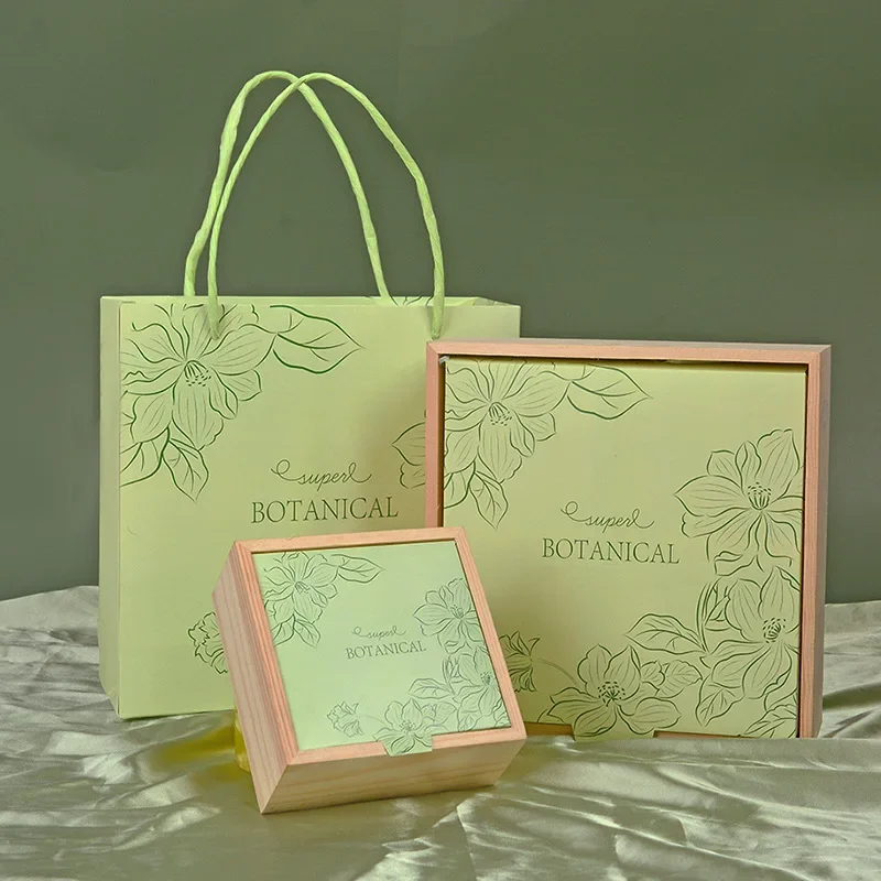 custom foil logo green paper boutique gift luxury jewelry paper bag Wedding gift bag green wooden wedding candy box