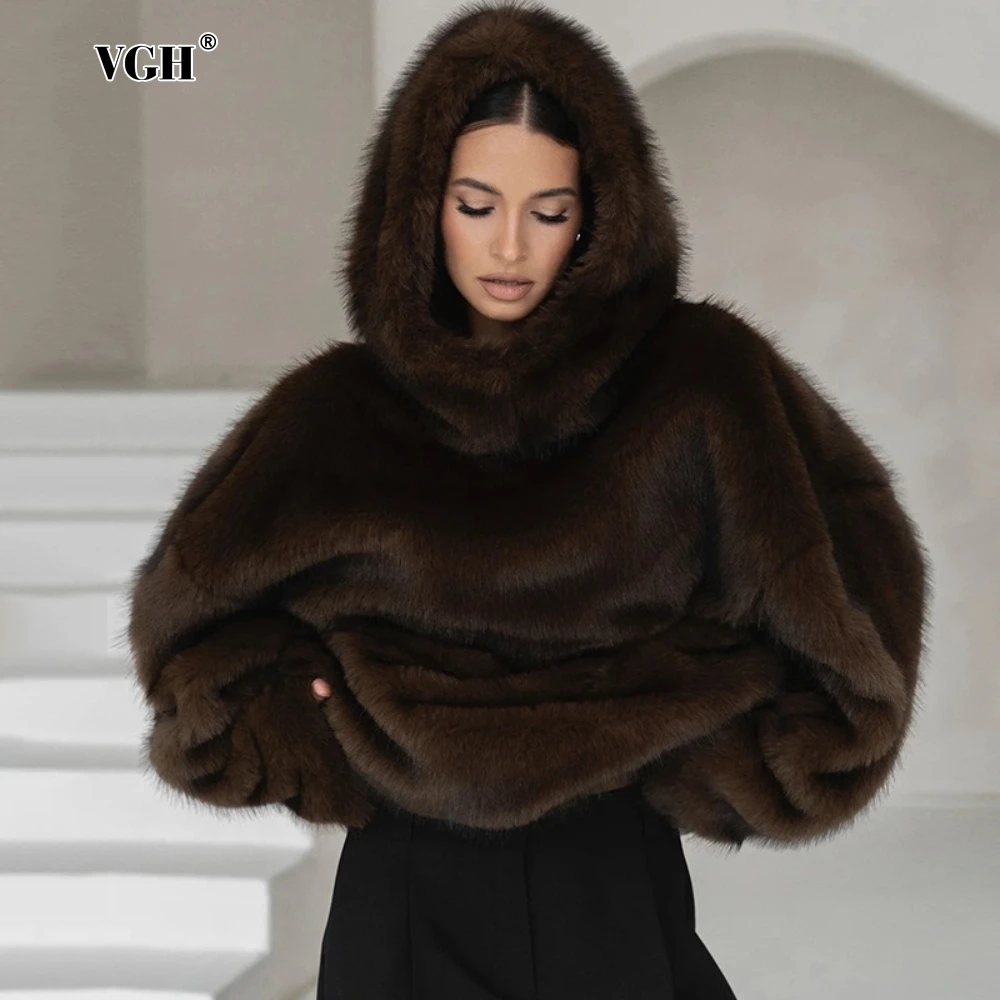 VGH Faux Fur Coat Loose with Hooded Design for Women Long Sleeve Patchwork Front Pocket Imitation Fox Fur Jacket Female Winter