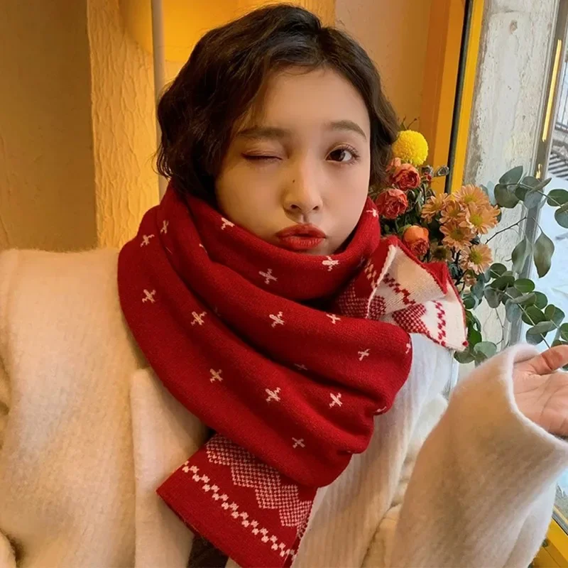 Christmas Elk Deer Scarves Women Men Winter Cartoon Reindeer Snowflake Scarf Cute Warm Comfortable Couple Scarf Fashion Gifts