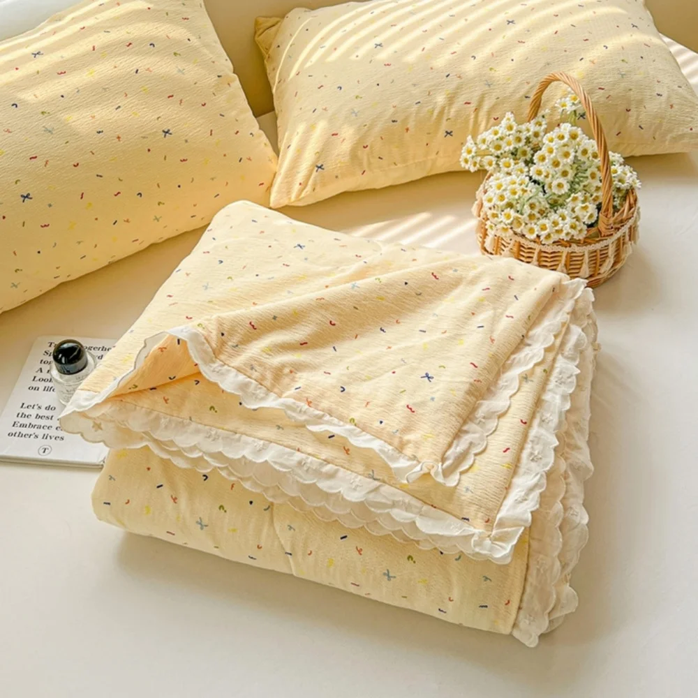 

Class A Pure Cotton Summer Quilt Soybean Fiber Thin Quilt Princess Style Lace Ruffles Comforter Summer Air Conditioned Blanket