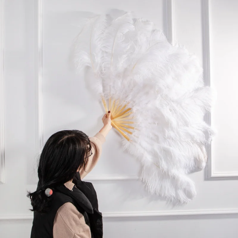 

Thick White Ostrich Feather Fan Handheld Plumes Big Fan Dancer Party Performance Ornament Stage Props Crafts Accessory