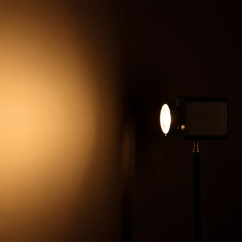 Soczewka kondensująca Ulanzi C085 do lampy wideo ML100BI/RGB 40W Pro /RGB/C01/EC65 COB z mocowaniem Mini Bowens do fotografii. — zdjęcie produktu 4