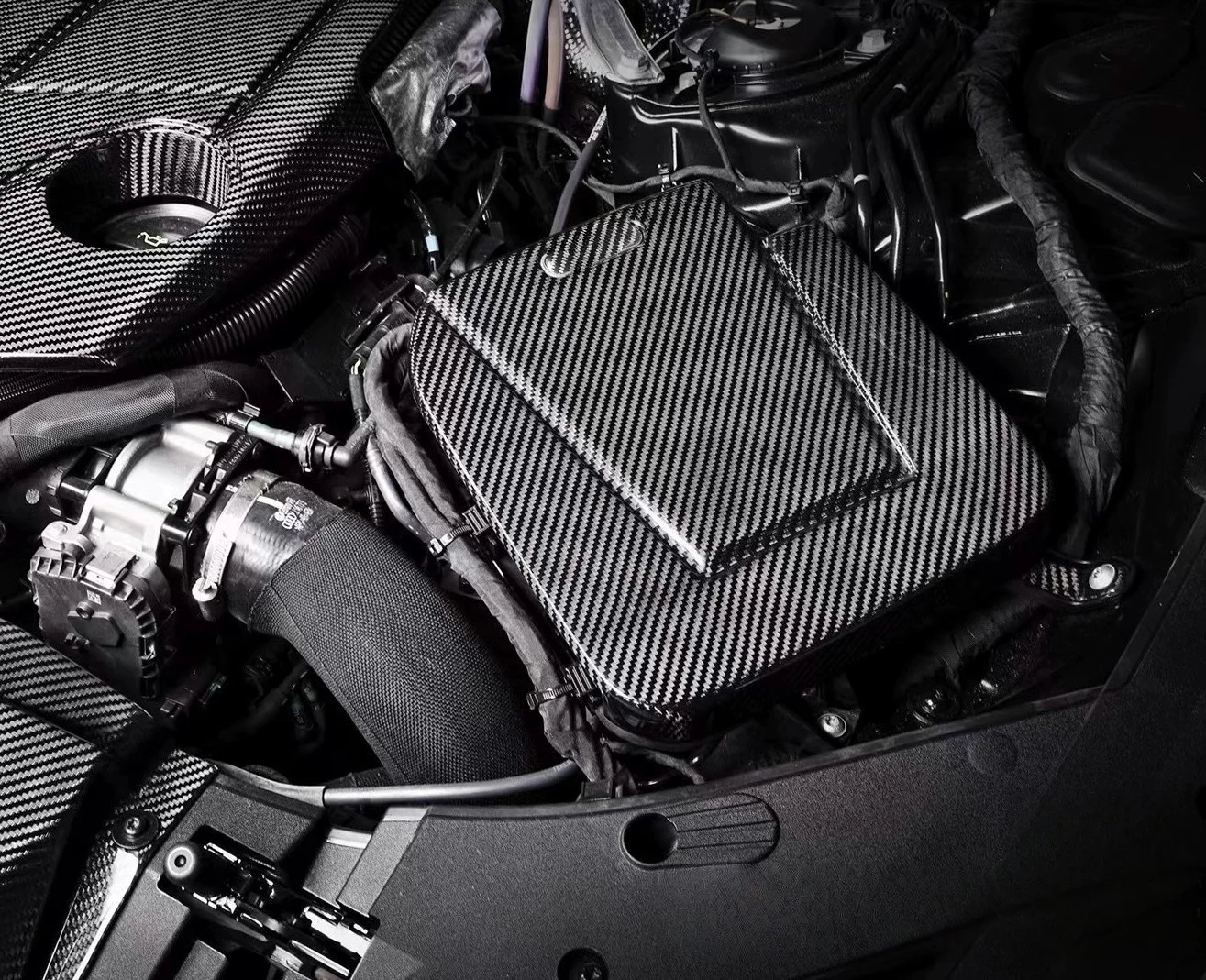 19- نظام مدخل الكربون الجاف الحقيقي عالي الكفاءة مناسب لمدخل الهواء البارد Audi A7 C8 3.0T