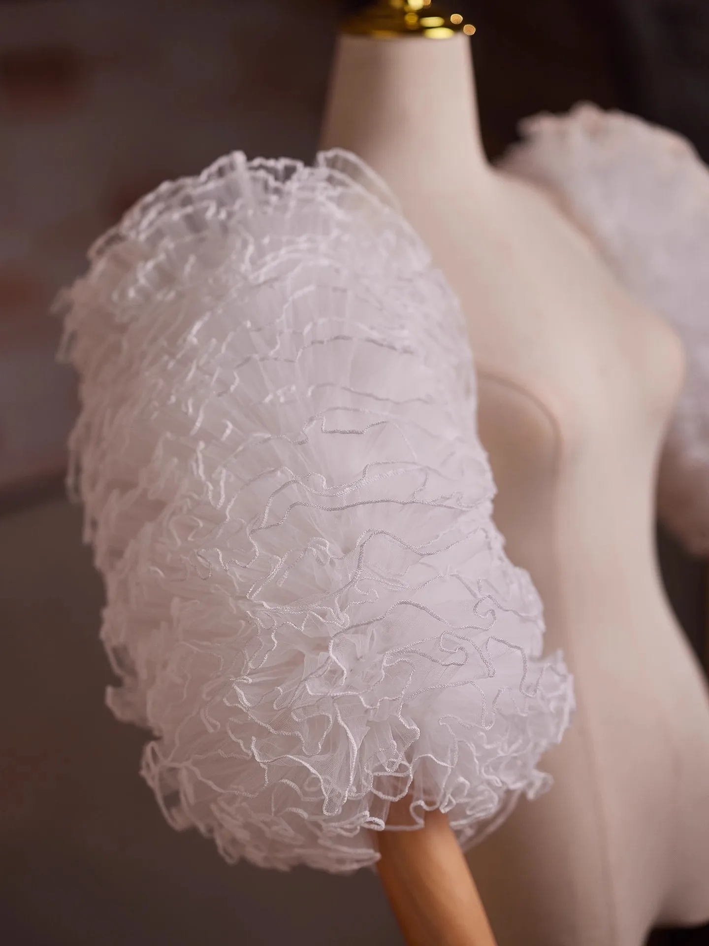 Women's Elegant Designer Puff White Mesh Arm Sleeve Female Vintage Photography Formal Dress Performance Party Glove R3345