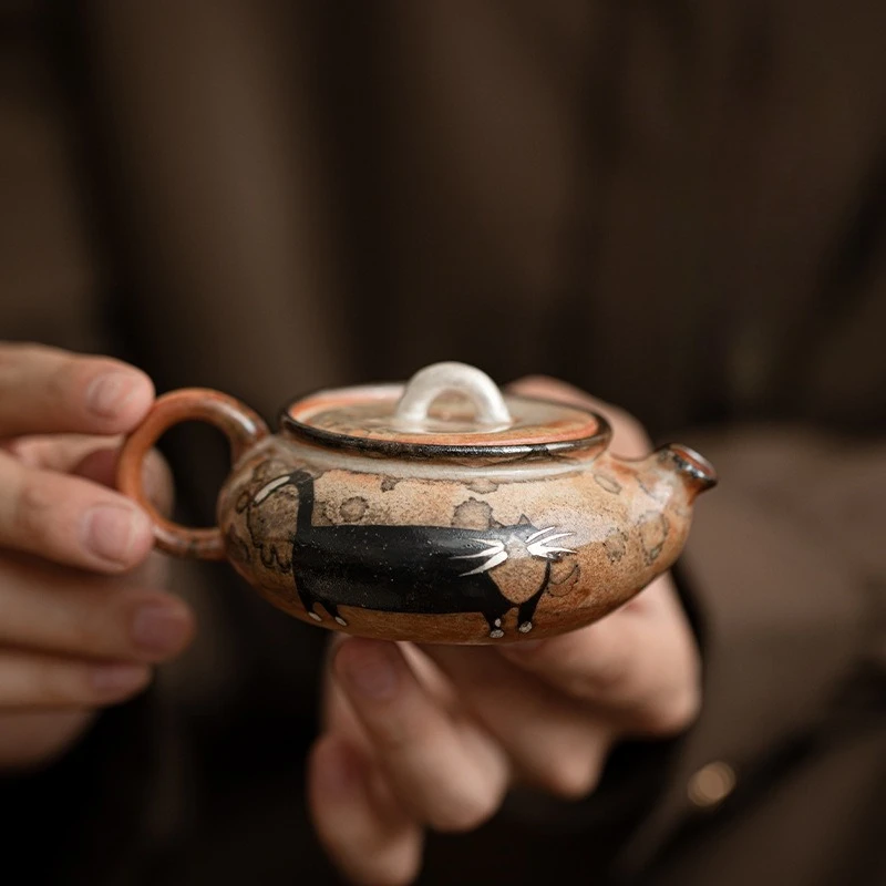 Tetera de cerámica pequeña de 80Ml, juego de té de Kung Fu, tetera de burbujas con filtro de agujero de bola retro pintada a mano para el hogar