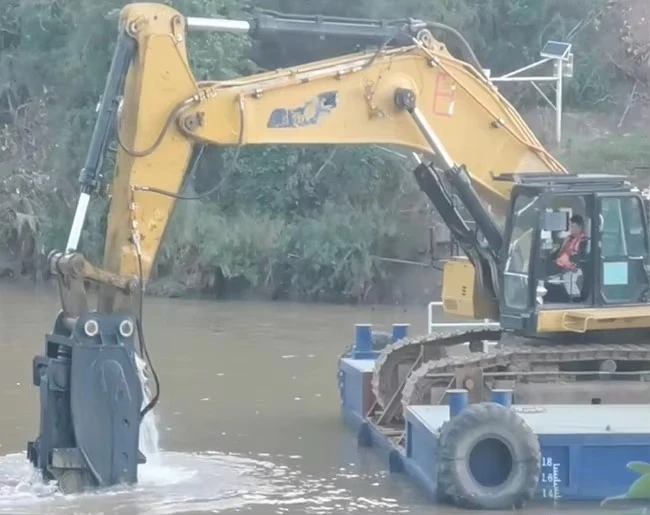 ริปเปอร์ไฮดรอลิกแบบสั่นสะเทือน ทนทานต่อการสึกหรอ ประหยัดการใช้เชื้อเพลิง สำหรับงานบดหิน บดยางมะตอย