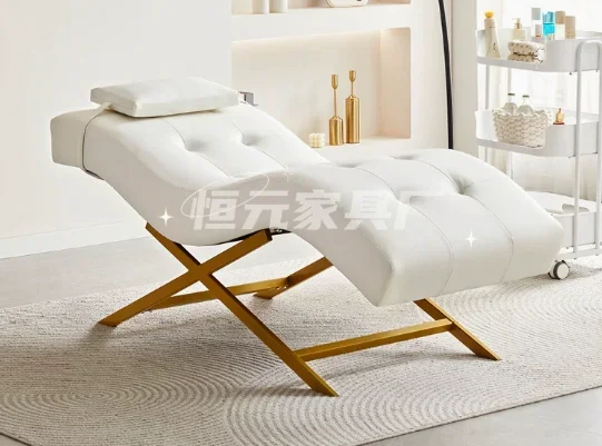 

White leather eyelash bed to be shipped by sea in early March, taking 55 days