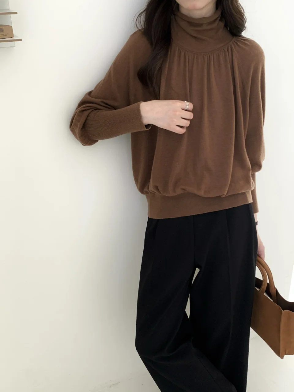 Fashionable Commuter Sweater Pleated Design Bat Sleeve Knitted Top Women's Loose Pile Collar Sweater Autumn and Winter New Style