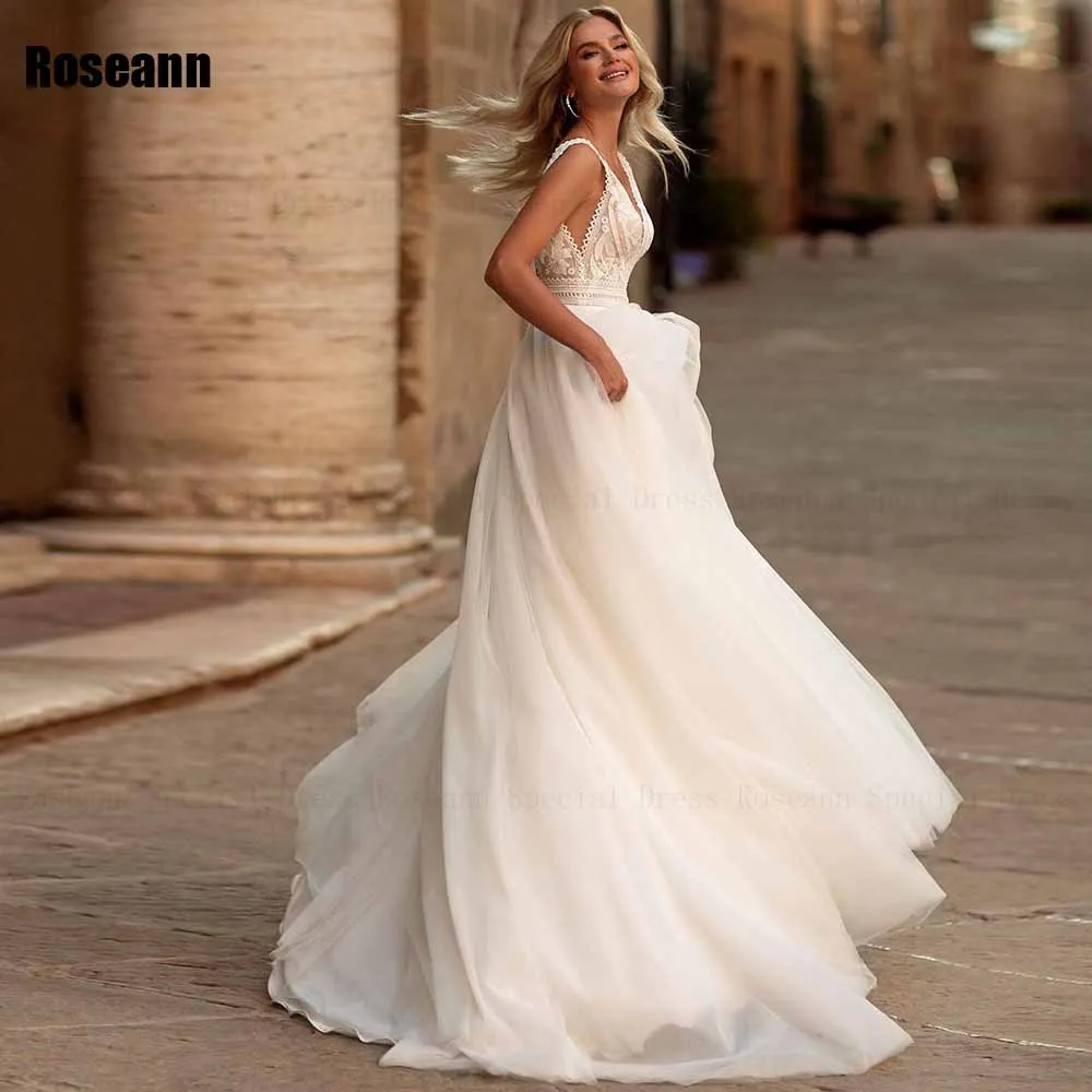 Customized A-line Wedding Dress Lace V-Neck Applique Draped Pleat Sleeveless Open Back Bride Dresses Floor Length robe de mariée