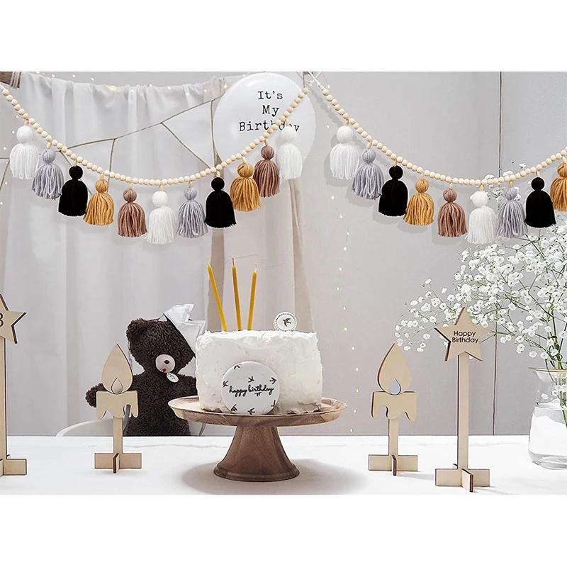 Ghirlanda di nappe Boho con perline di legno, striscione decorativo con nappe appeso a parete camera delle ragazze Nursery Baby Shower Classroom