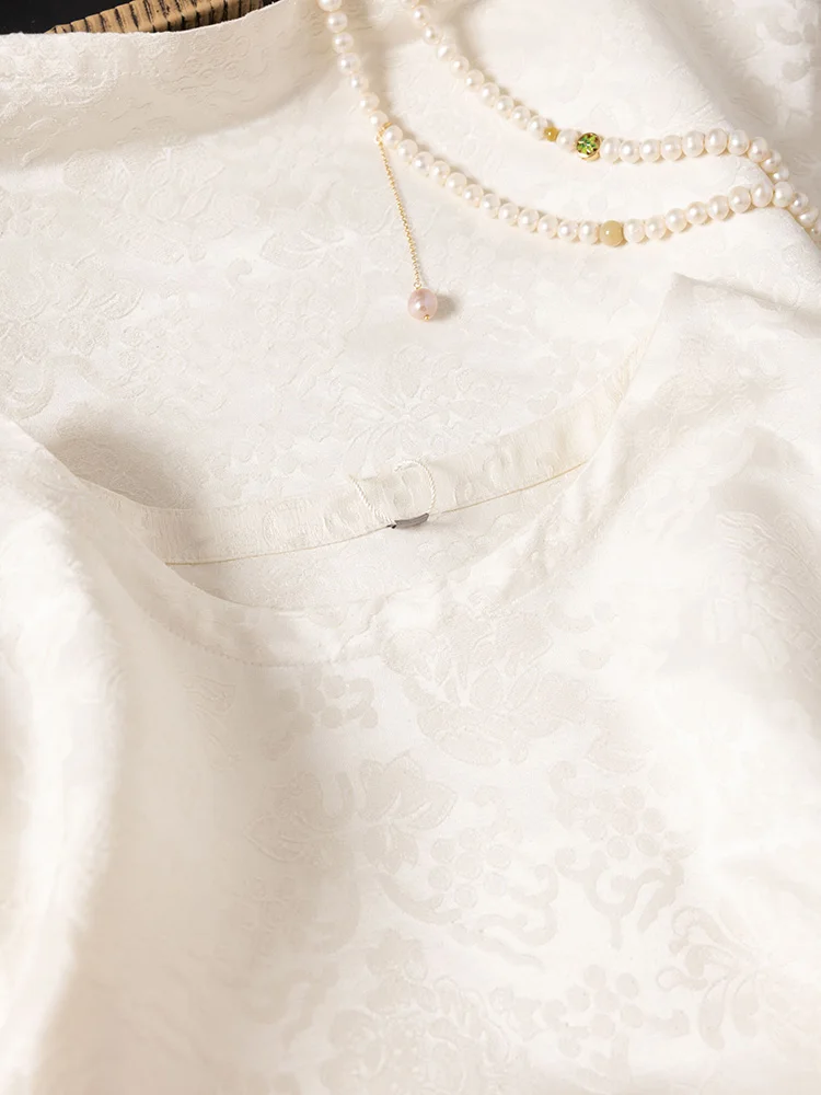 2025 Women's Fashion Early Autumn New 100% Natural Mulberry Silk White Lotus Jacquard Satin Round Neck Short Sleeve Dress