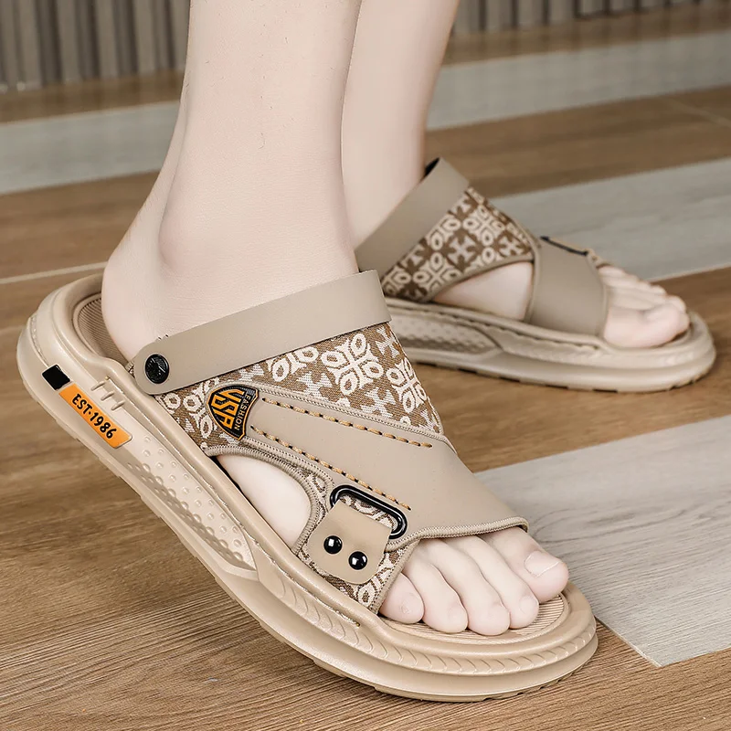 

Men's Summer Outdoor Wear Anti-Slip Deodorant Soft Bottom Wear-Resistant Driving Two Users Water Beach Sandals Casual Themed