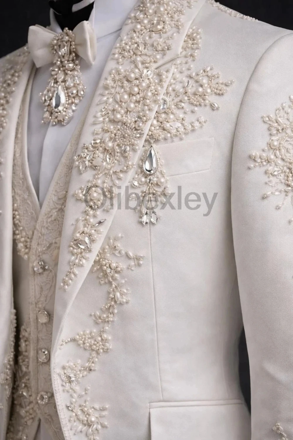 Olibexley Luxury Crystals Pearl Beading Men Suits Groom Wedding Tuxedos 3 PCS Sets Male Prom Blazers Para Hombre Customized S440