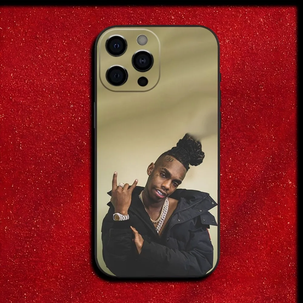 حافظة هاتف Y-YNW Melly Rapper لهاتف iPhone 16,15,14,13,12,11,Pro,X,XS,Max,XR,Plus,غطاء أسود ناعم صغير