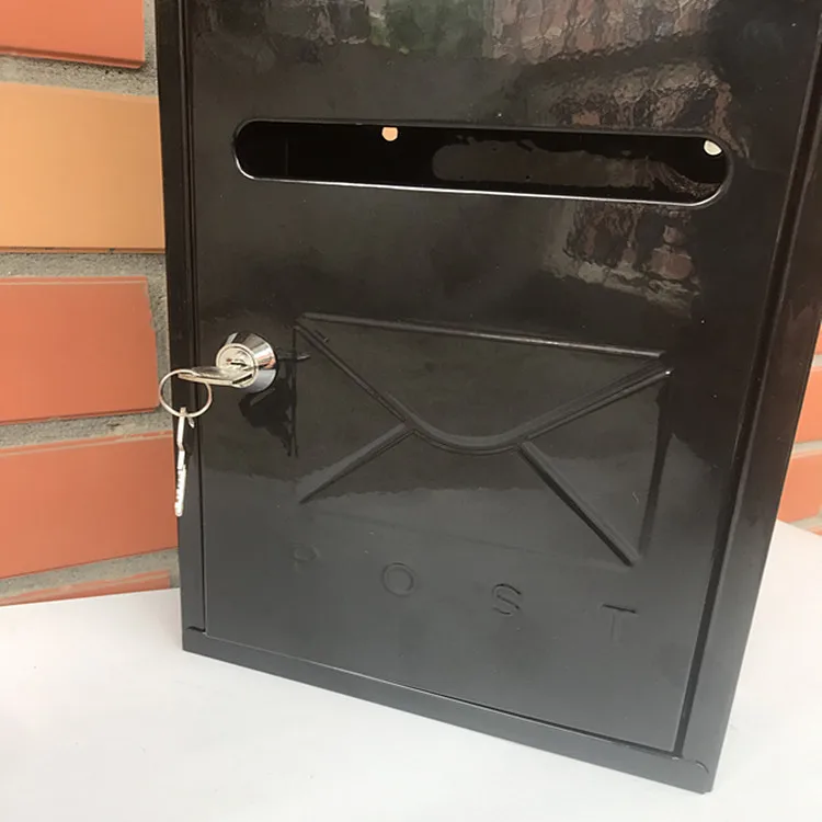 Villa home wall-mounted mailbox retro door with lock mailbox European garden outdoor rainproof mailbox