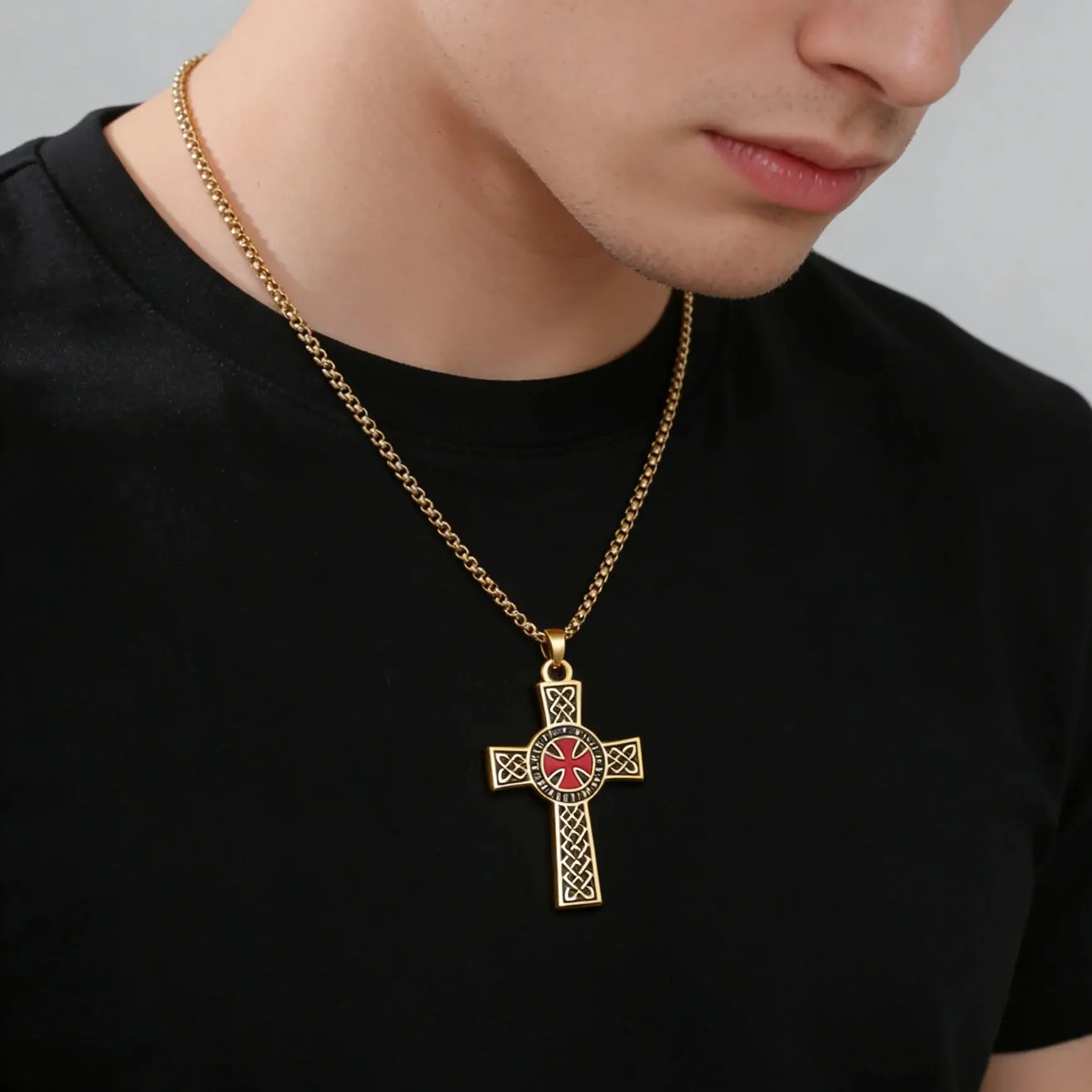 LIKGREAT Christian Cross Necklace Red Cross Templar Symbol for Men Women Vintage Religious Prayer Stainless Steel Jewelry Gift