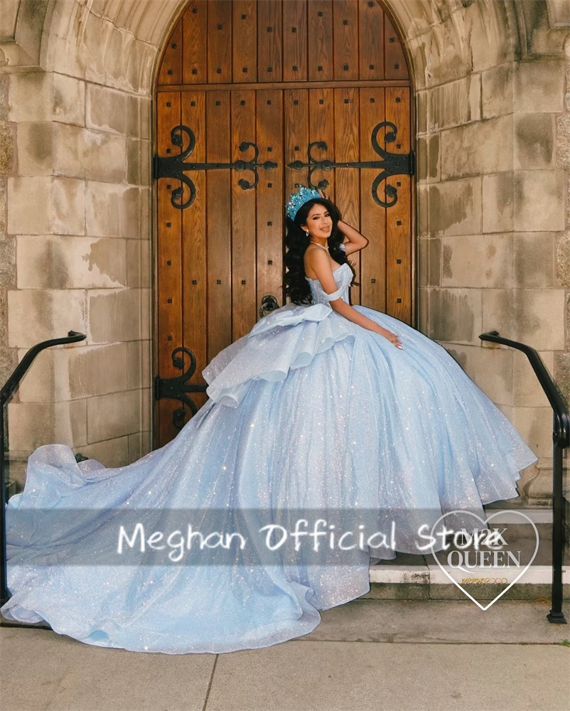 Op maat gemaakte glanzende aquablauwe Quinceanera-jurken Uit de schouder applique Tule Lange staart Strik Vestido 15-Quinceanera