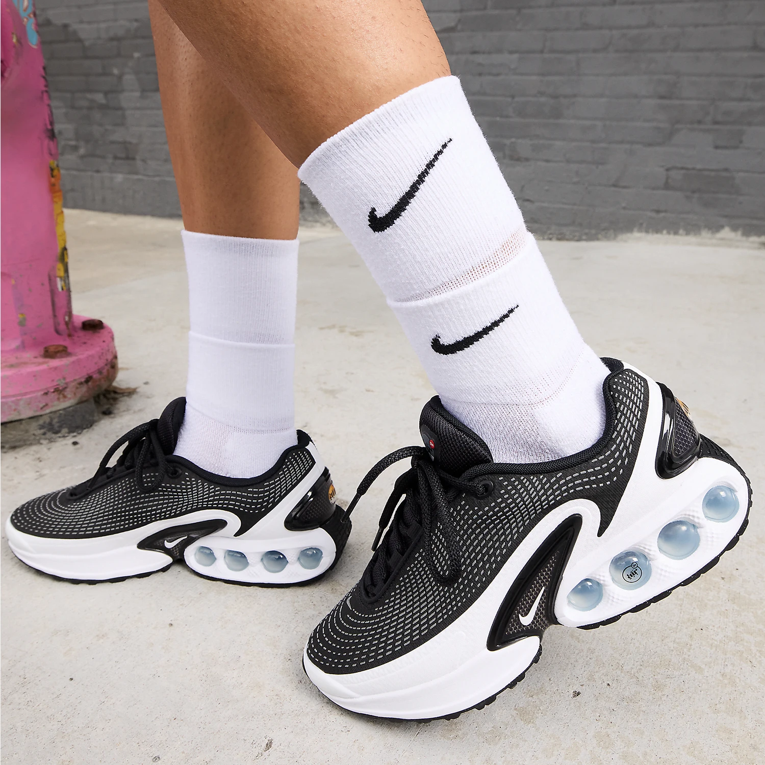 حذاء Nike Official Authentic Air Max Dn للنساء للتدريب الهوائي المبطن FJ3145-002 #1