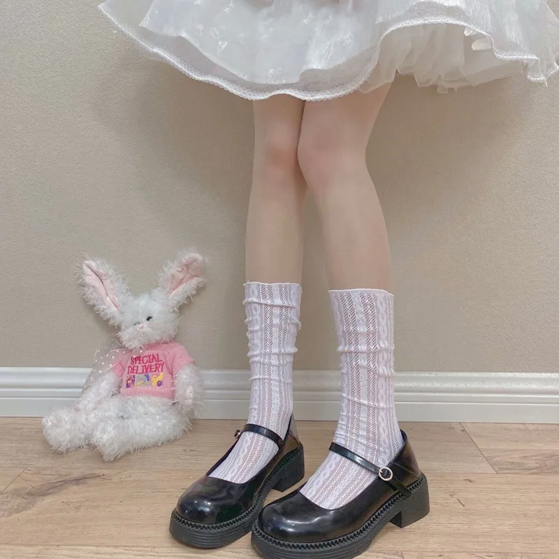 Summer short socks, white lace socks, women's thin medium tube stockings, mesh yarn with Mary Jane small leather shoes