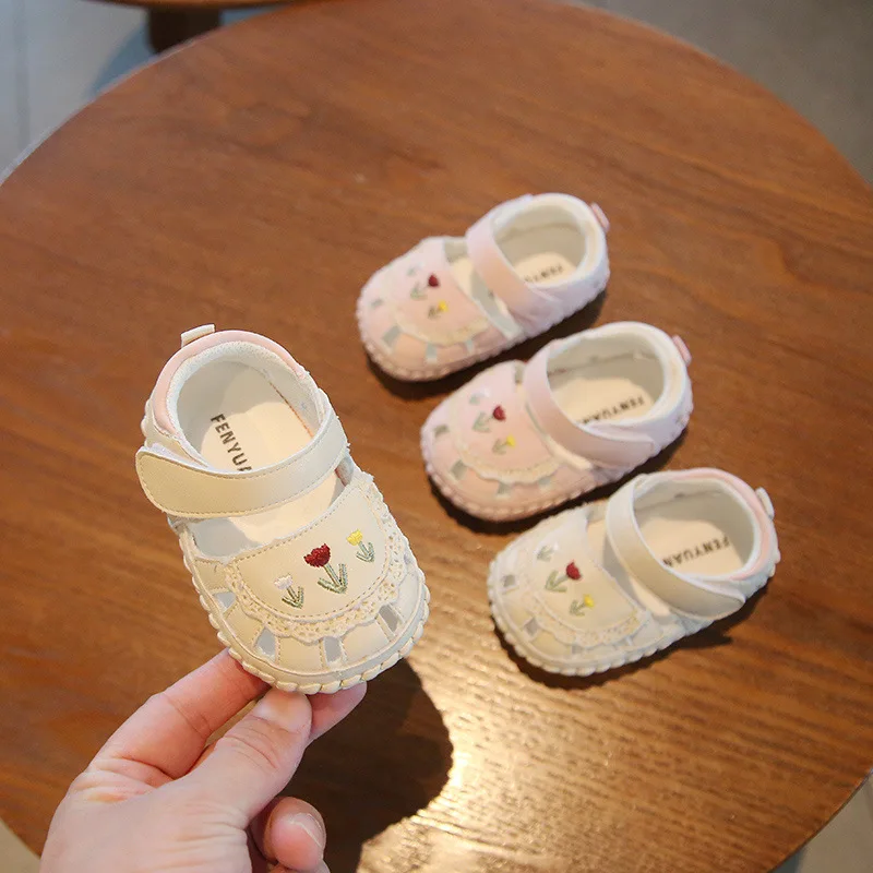 New 0-18M Baby Cute Embroidered Summer Sandals Princess Casual Soft Rubber Sole Anti slip Single Shoes for Girls Walking Shoes