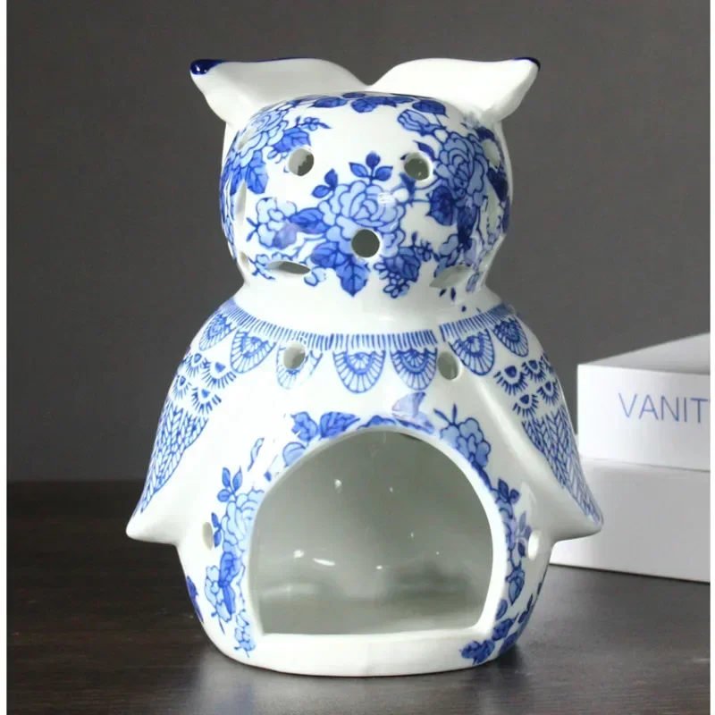 Jingdezhen Blue And White Porcelain Home Decor Owl Craft Ornaments Office Desktop Miniature Items Housewarming Gift Room Decor