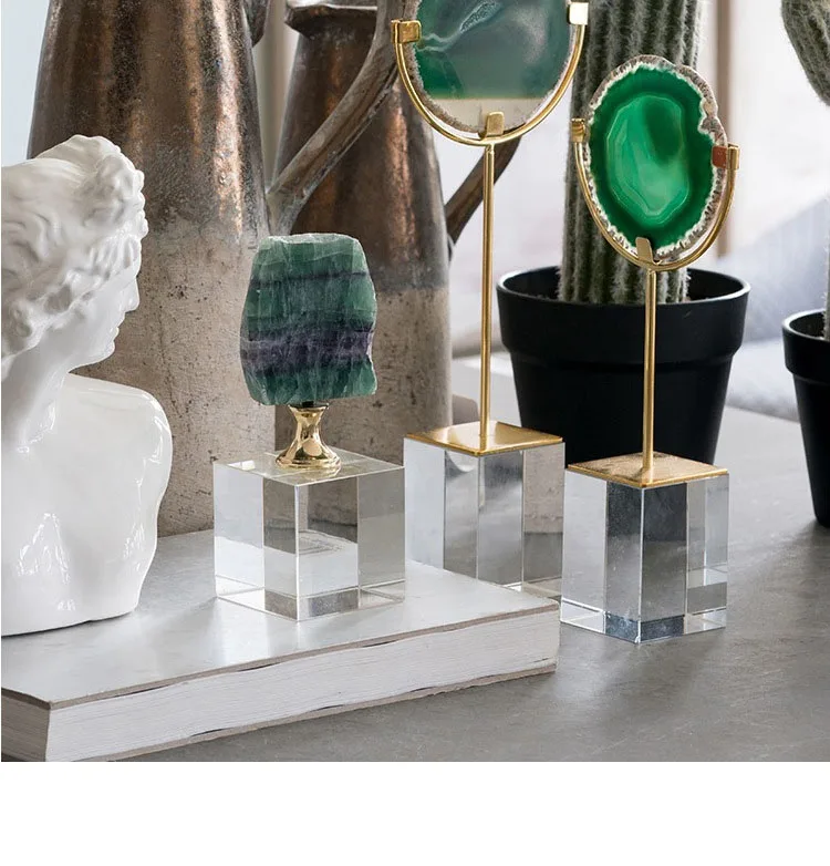 

Room Aesthetics Decor Agate/Fluorite Artwork Crystal Base Ornaments Desk Decoration Natural Mineral Crystal Statue Modern Crafts