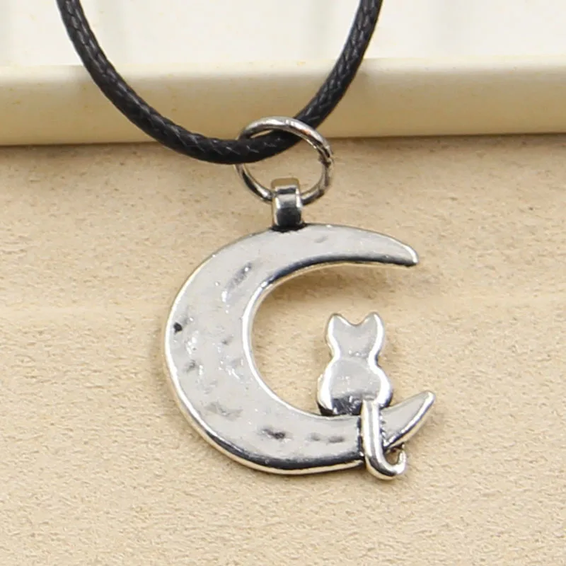 New Fashion Tibetan Silver Color Pendant Moon Cat Necklace Choker Charm Black Leather Cord Factory Price Handmade Jewelry