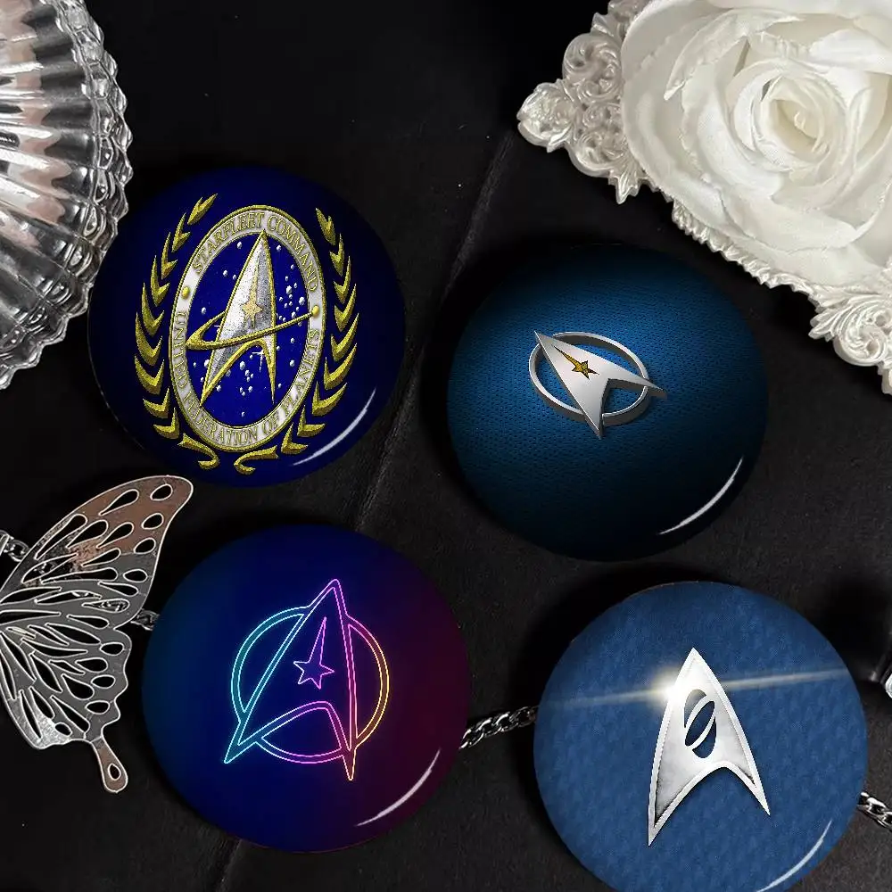 TV S-Star T-Trek Creative Pins Funny Faces Round Snap-in Brooch Badge Backpack Hat Accessories Jewelry Gifts