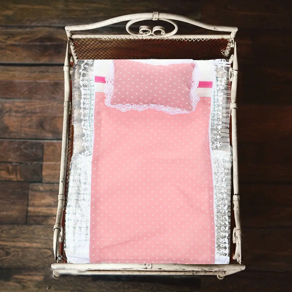 

2Sets Pink Miniature Bedding Kit for Dollhouse Includes Mini Sheet Pillow Quilt Soft Comfortable Decorative Bedroom Set Mini