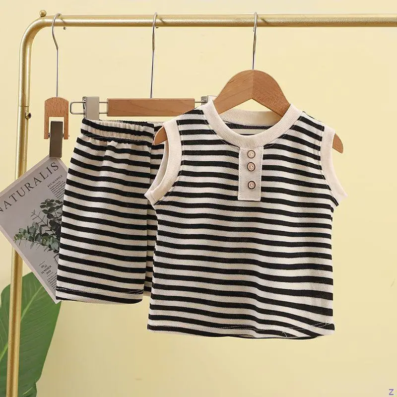 

Girl Two Piece Set 2024 Sleeveless Stripes Summer Clothing Fashionable Vest T-Shirt Trendy