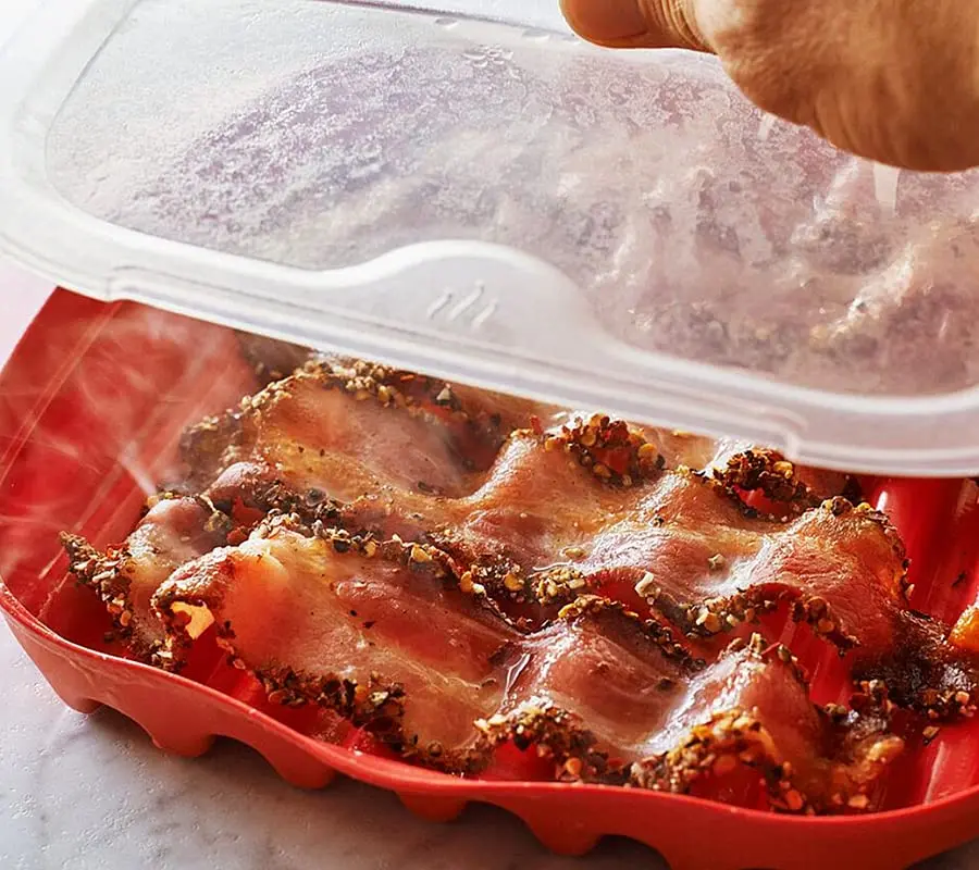 Microwave Bacon Maker-Express Bacon Cooker Tray with Lid-Bacon Cooker for Microwave Oven with Lid-Reduces Fat-Red