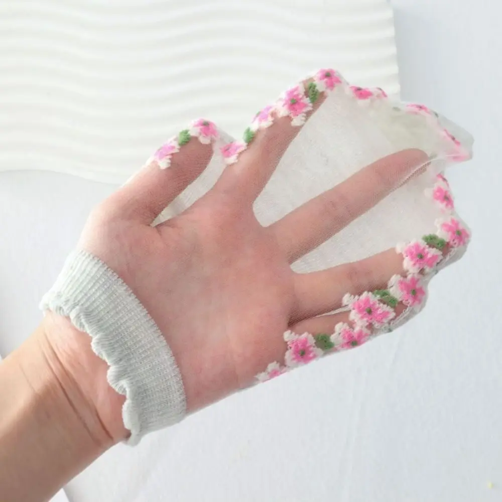 Cute Breathable Crystal Glass Silk Socks Silk Lace Lastic Socks Transparent Jacquard Short Socks Socks & Leg Warmers