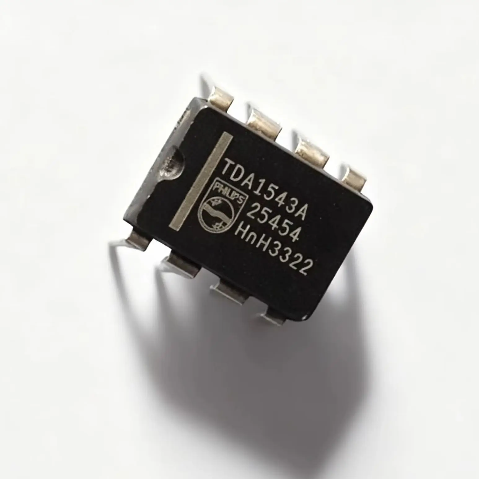 10PCS TDA1543A D/A Converter IC DIP-8 100% New