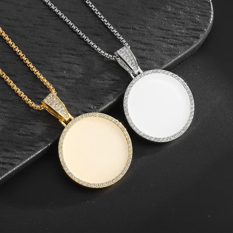 Exquisite Zircon Round Commemorative Photo Frame Pendant Necklace for Men and Women Hip Hop Cool Street Party Jewelry Gift