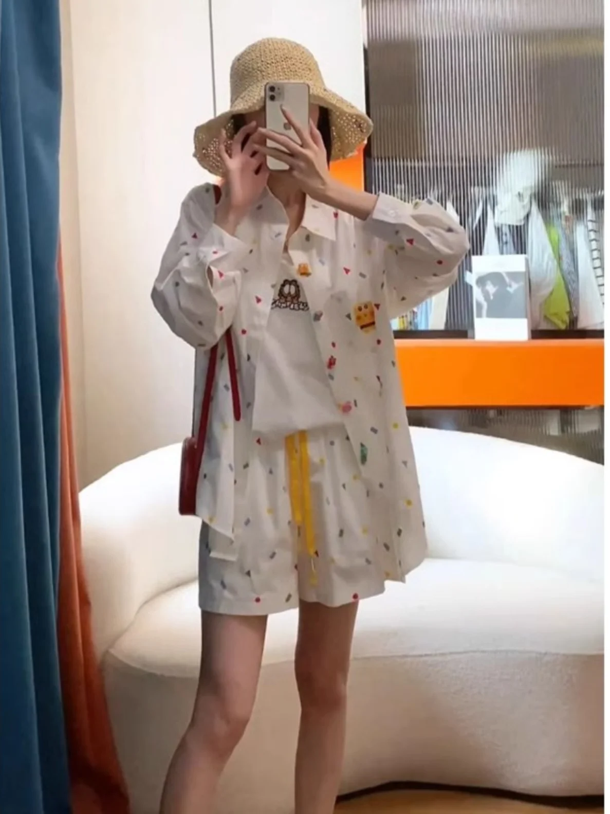 

Европейский модный комплект для защиты от солнца: женский летний легкий дышащий свободный комплект с длинными рукавами и широкими шортами, 2 предмета