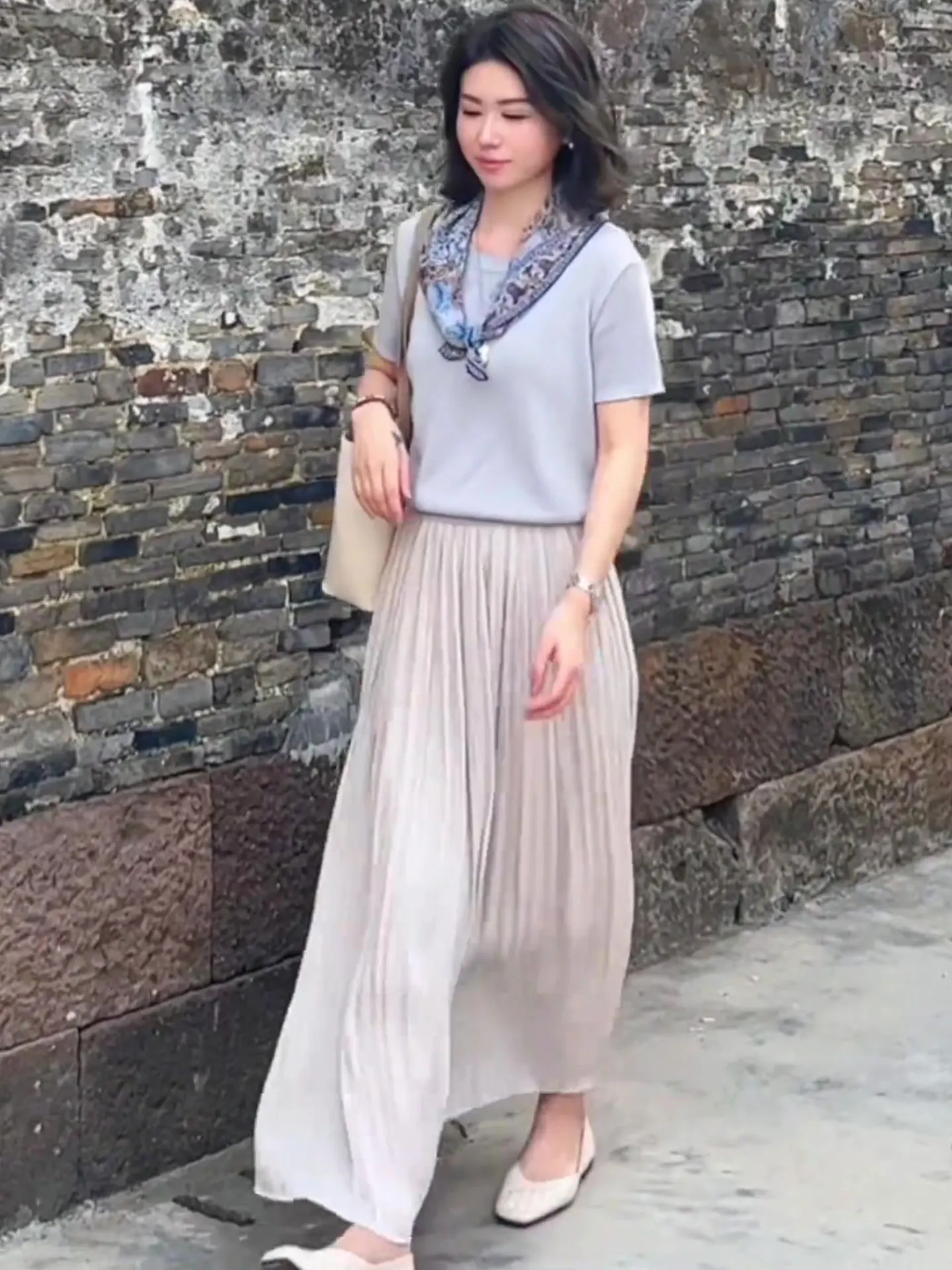 

Летний мягкий, приятный для кожи шелковый вязаный топ, женский коврик Ele Base Layer ort Sve, универсальный повседневный круглый Ne