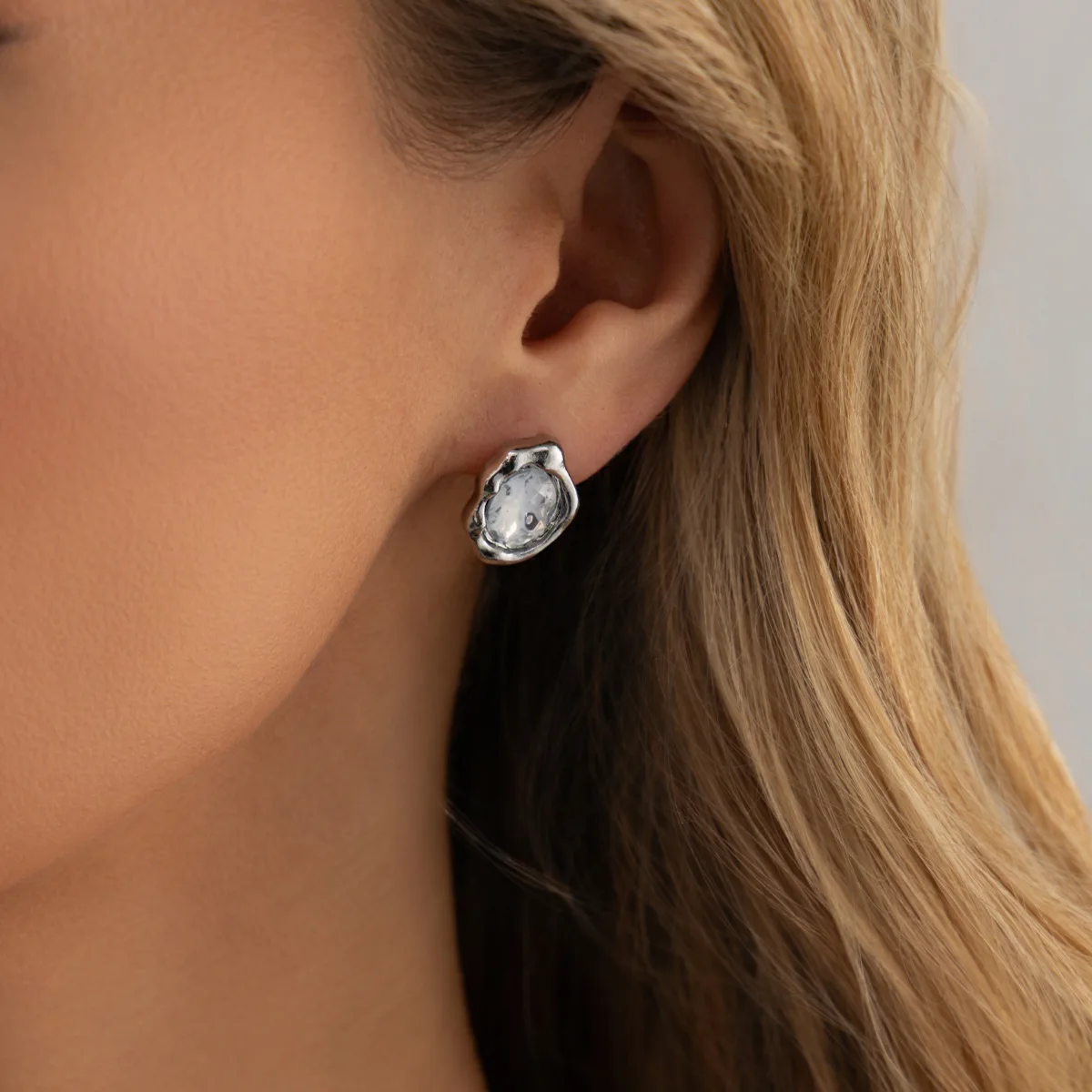 Earring Resin Embossed Molten Zirconia French Daily Work Fluid Effect Durable Stylish Premium Colorful Jewelry for Women