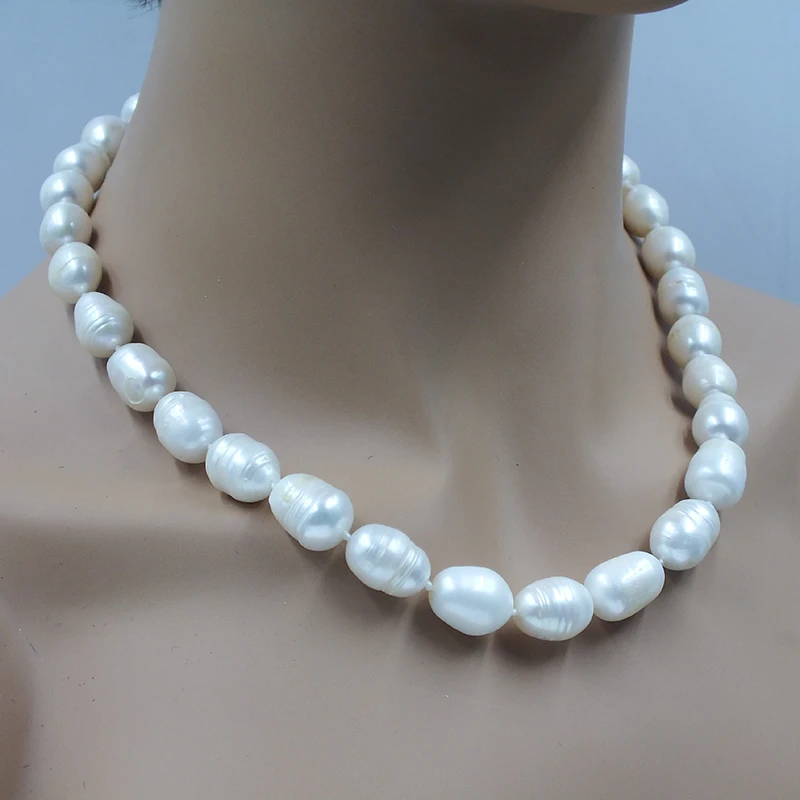 

Natural pearls. 12-13MM huge natural baroque pearl necklace. Send 60 year old young mother. The richest gift 19"