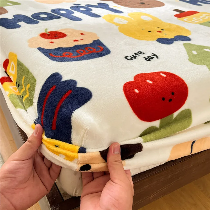 Bonenjoy 1pc Fitted Sheet for Winter Coral Velvet Bedsheet Cartoon Style Bed Linen Warm Bed Cover drap housse (No Pillowcase)