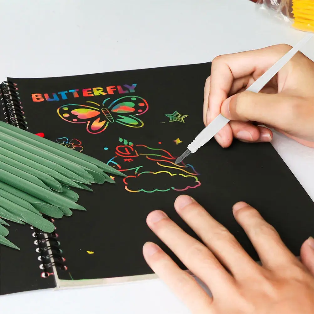 4Pcs Metal Tip Scratch Pen Essential Scratch Paper Art Tool for Adults Creative DIY Drawing Set Paint Pens for Walls