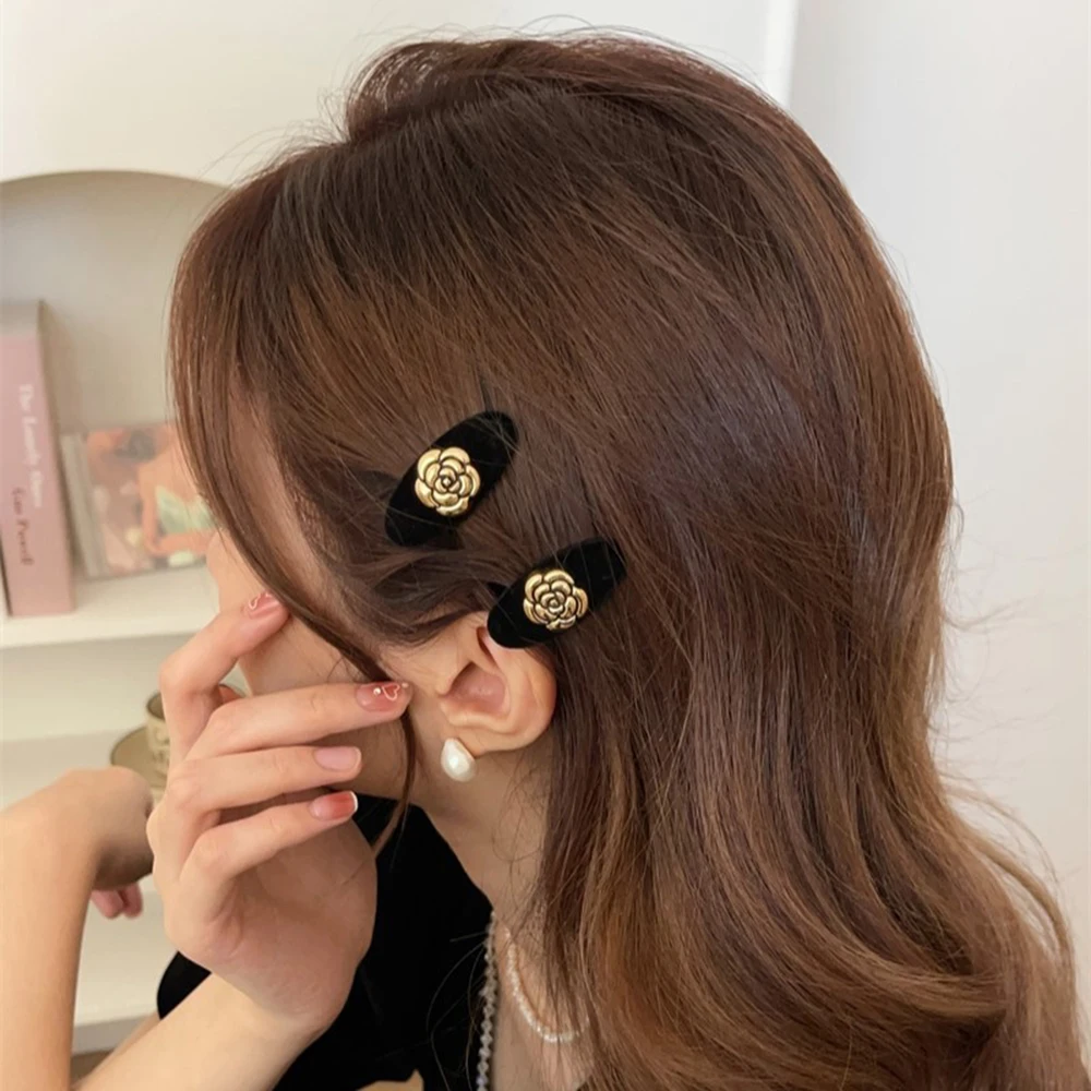 

1 Pair Camellia Velvet Hairpin Side Clip Hepburn Style Duckbill Clip Small Bangs Clip Women's Hair Accessories Headdress