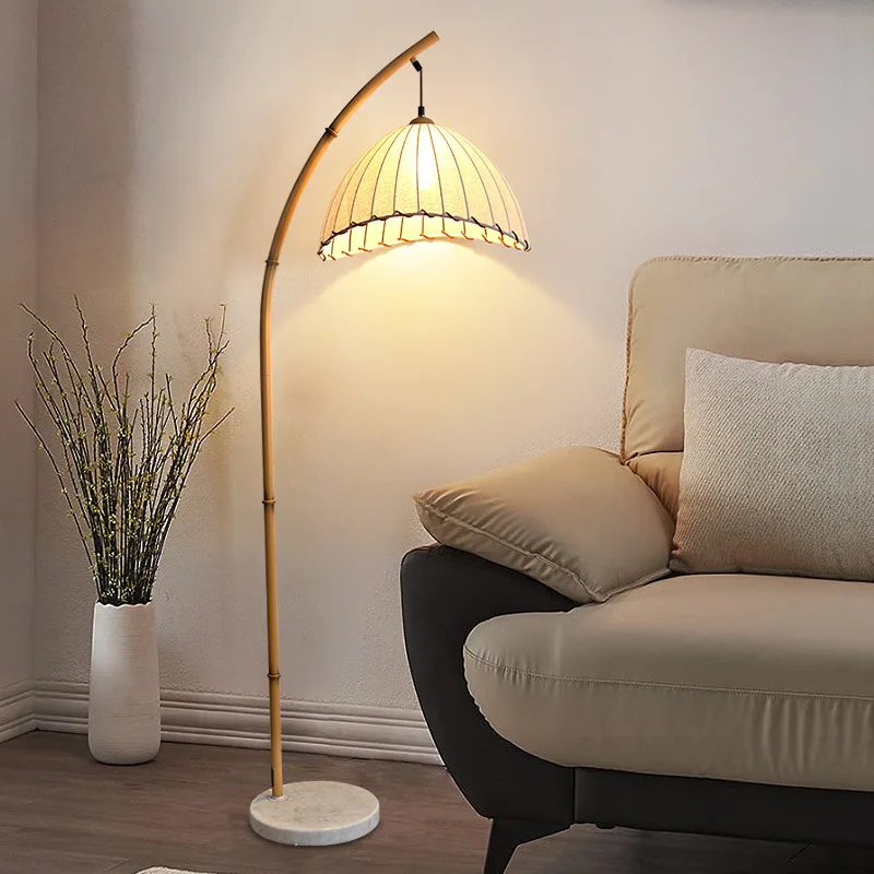 Wabi-sabi wind, floor lamp, retro Zen homestay living room study vertical reading lamp