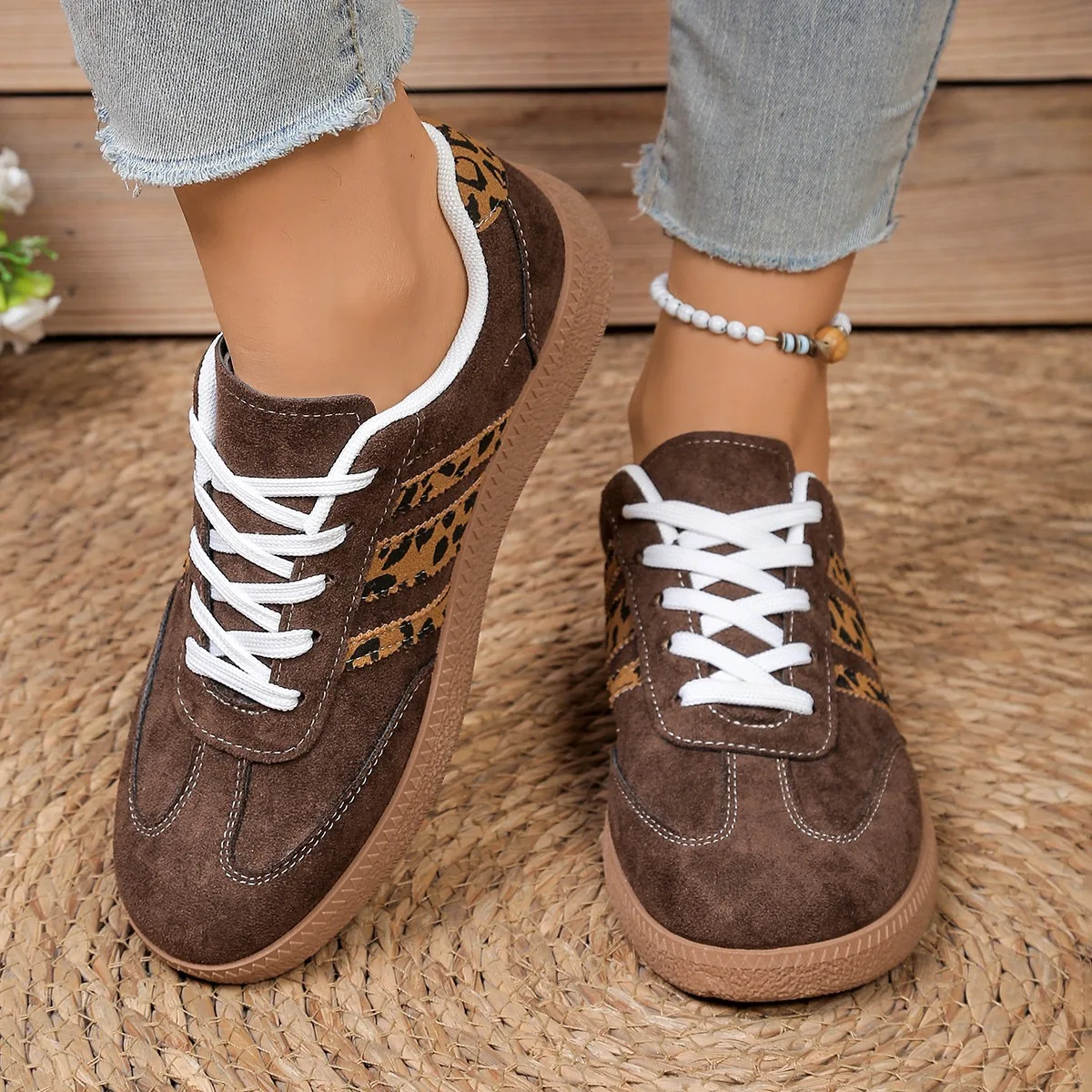 Retro German Training Shoes Women New Lace-up Color Matching Round Head Leopard Print Large Size Flat Bottom Casual Board Shoes