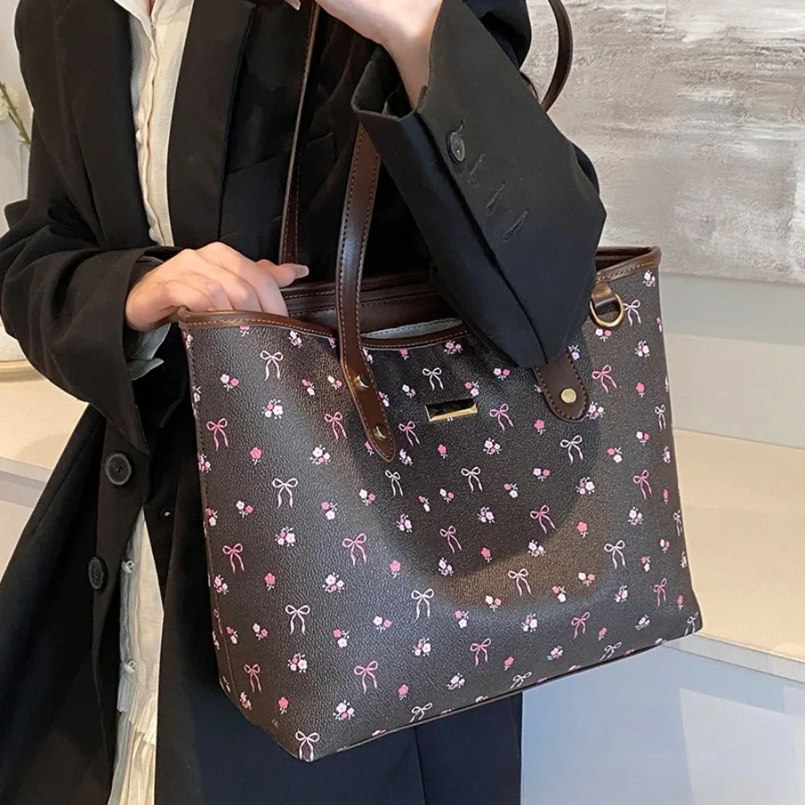 

Autumn Fashion Printed Underarm Bag Large Capacity Commuter Texture Peplum Casual Shoulder Bag Classroom Commuter Tote Bags