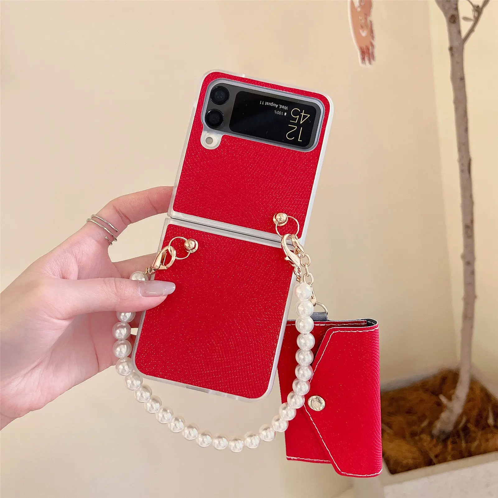 

For Samsung Galaxy Z Flip 4 Glitter Anti-fingerprint Carbon Fiber Fitted with Pearl Chain Card Holder Case Slim Anti-Drop Cover