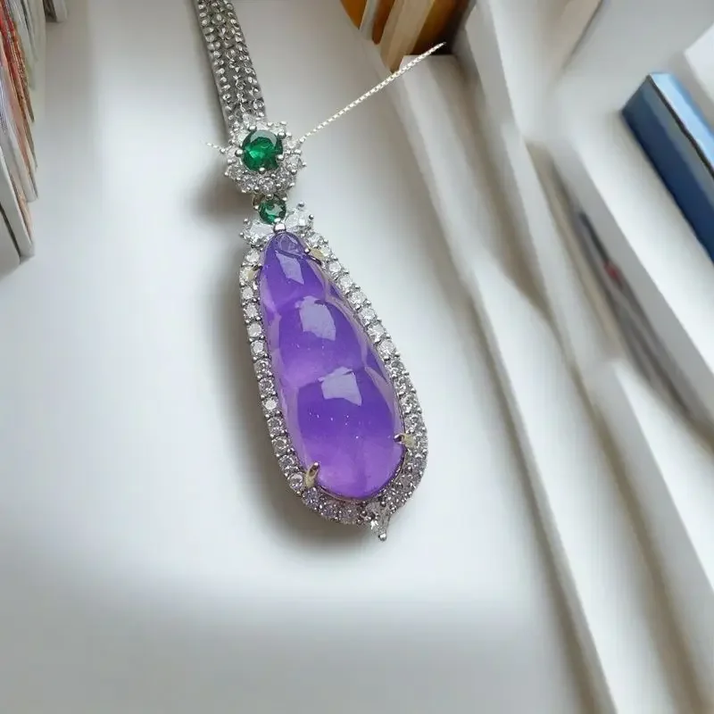 

Jade high ice violet inlaid lucky bean jade necklace string bean jade light luxury fashion versatile for your own use