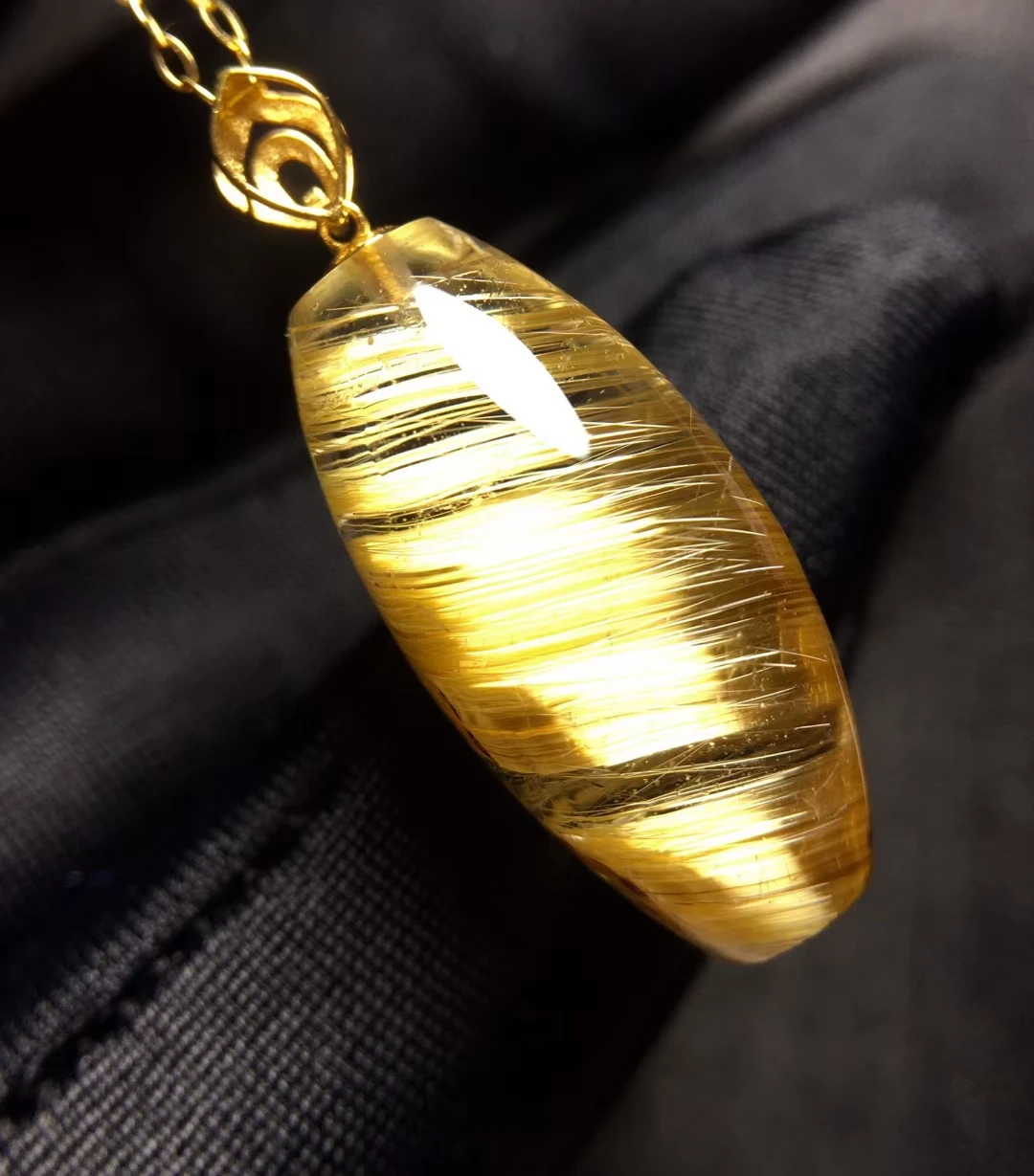 Natural Gold Rutilated Quartz Pendant Rutilated Quartz Jewelry 22*10.7mm Barrel 18K Gold Men Women Brazil AAAAAAA